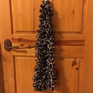 Black and Cream Spotted Ruffled Scarf